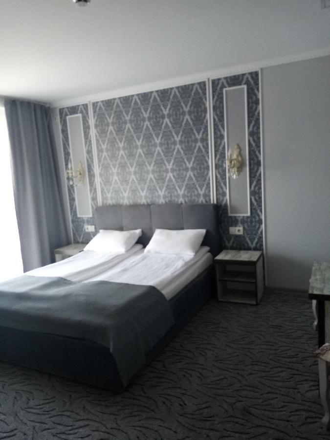 Mon Ami Hotel Ivano-Frankivsk Eksteriør billede
