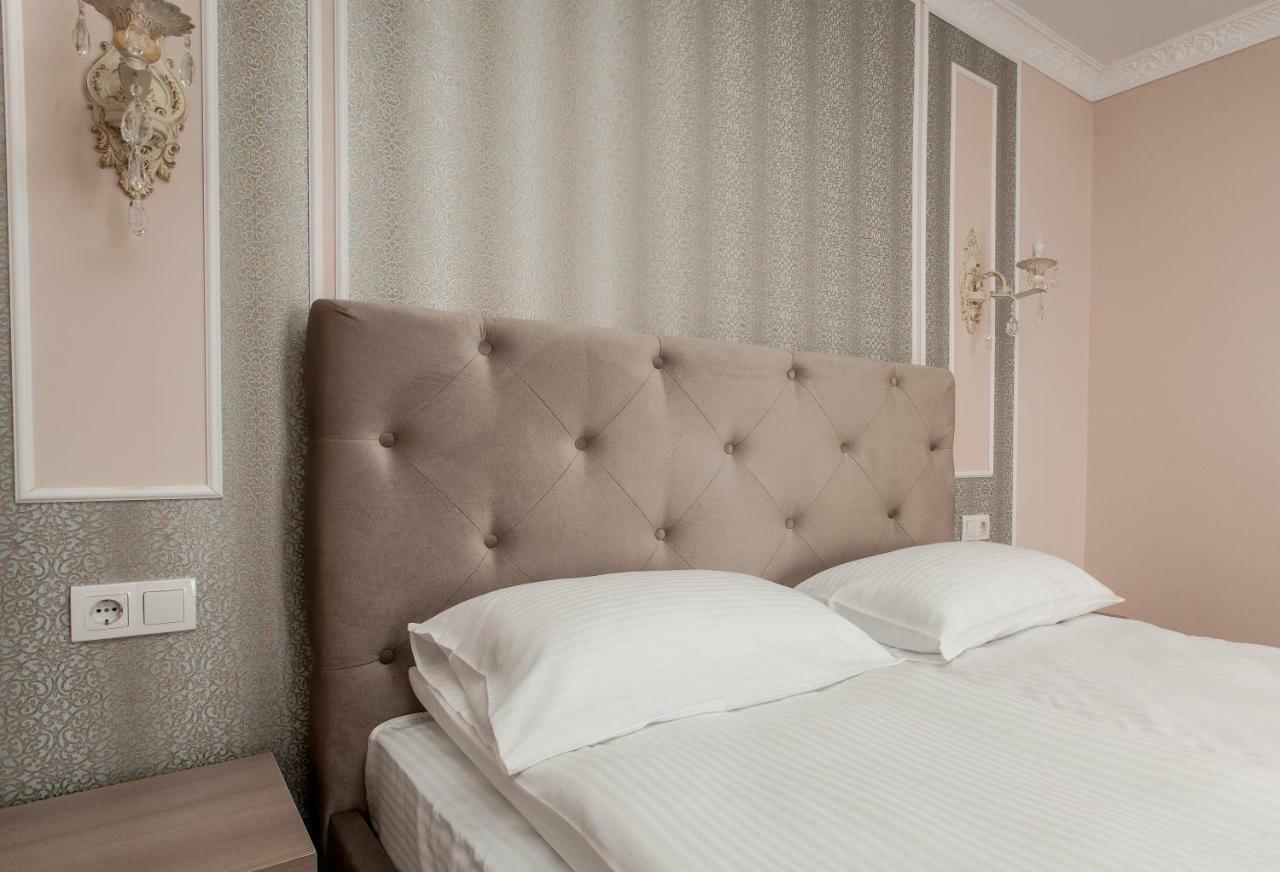 Mon Ami Hotel Ivano-Frankivsk Eksteriør billede
