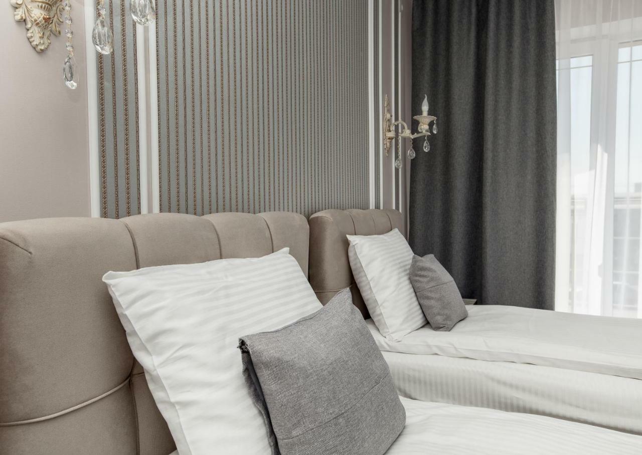 Mon Ami Hotel Ivano-Frankivsk Eksteriør billede
